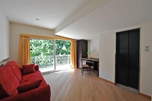 24-Zoll-Flachbildfernseher mit Satellitenempfang, Fernseher, DVD-Player