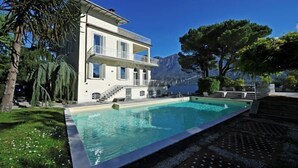 Seasonal outdoor pool - Villa Apollo (Oliveto Lario)