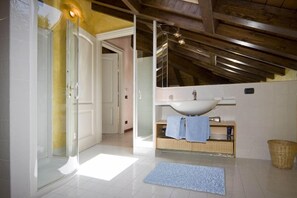Villa, 4 Schlafzimmer | Badezimmer