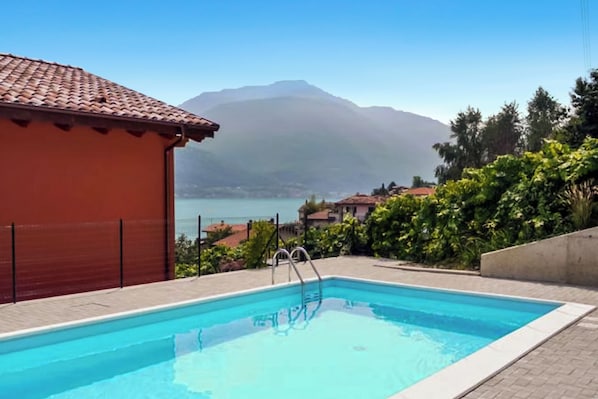 Family Apartment, Multiple Bedrooms, 2 Bathrooms, Mountainside (Mansarda di Pianello) | Pool | Seasonal outdoor pool