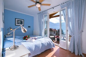 Familien-Stadtwohnung, Mehrere Betten, 2 Bäder, zum Garten hin (Casa Margareta)