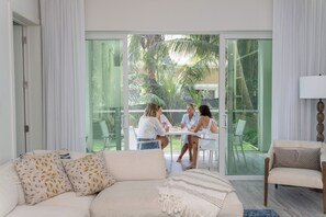 Smart TV, fireplace, DVD player, foosball