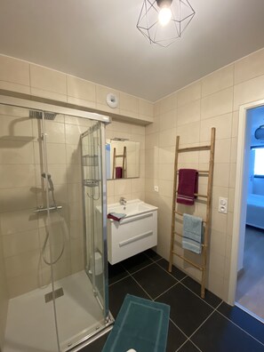 Haartrockner, Handtücher