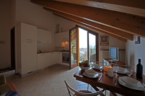 Ofen, Herdplatte, Geschirrspüler, Wasserkocher