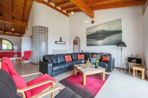 Villa Familiale, plusieurs chambres, côté montagne (Villa Louise) | Coin séjour