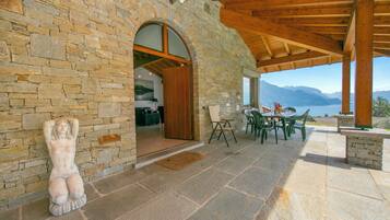 Villa familiare, camere multiple, lato montagna (Villa Louise) | Terrazza/patio