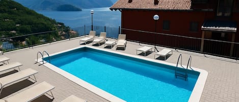 季節性室外游泳池