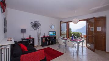 Apartamento familiar, varias habitaciones, junto a la montaña (Vista d'Oro Ulivo Apt. 4) | Interior