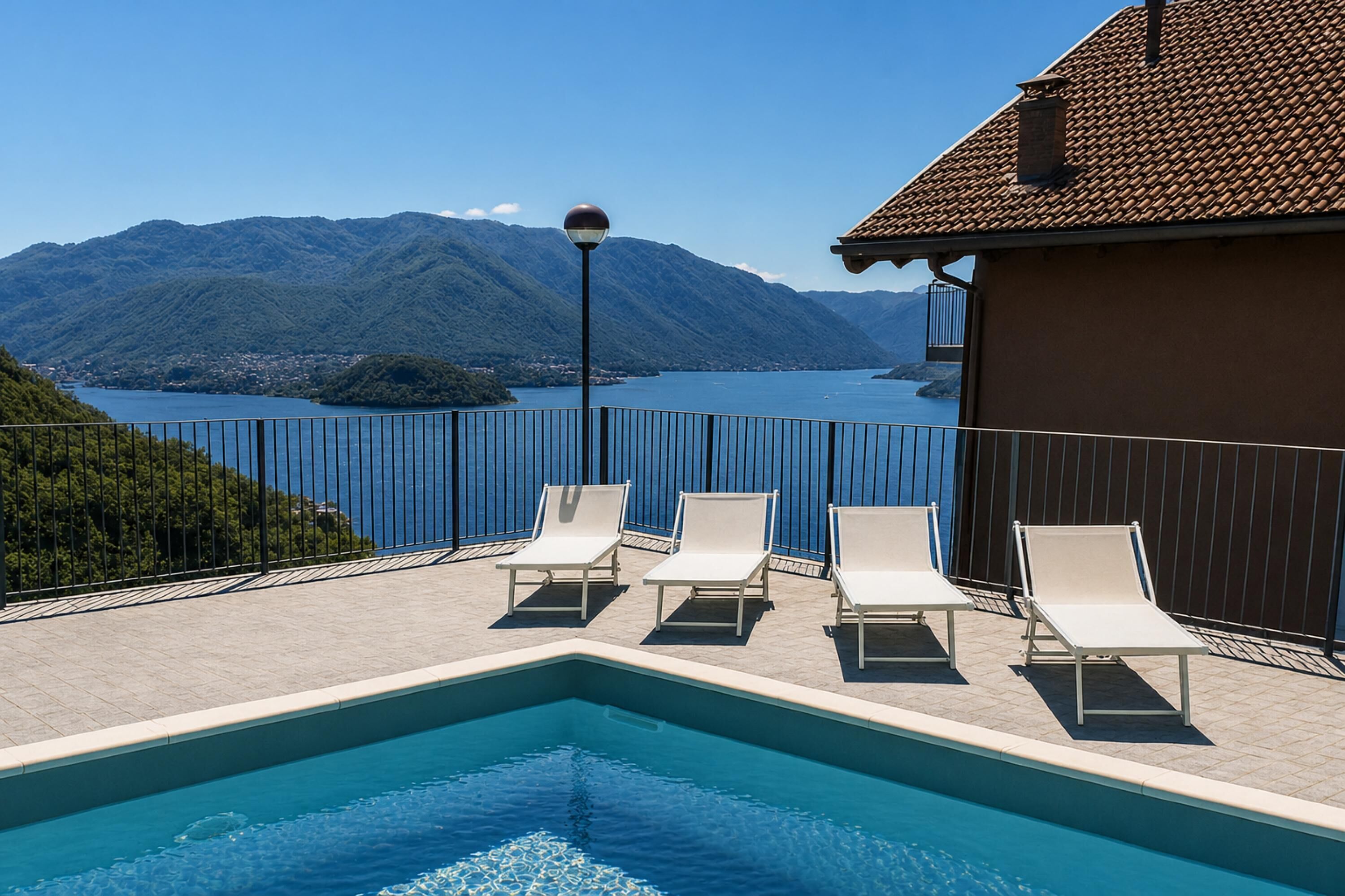 Appartement Familial, 1 chambre, balcon, côté montagne (Vista d'Oro Ulivo Apt. 7) | Piscine | Piscine extérieure (ouverte en saison)
