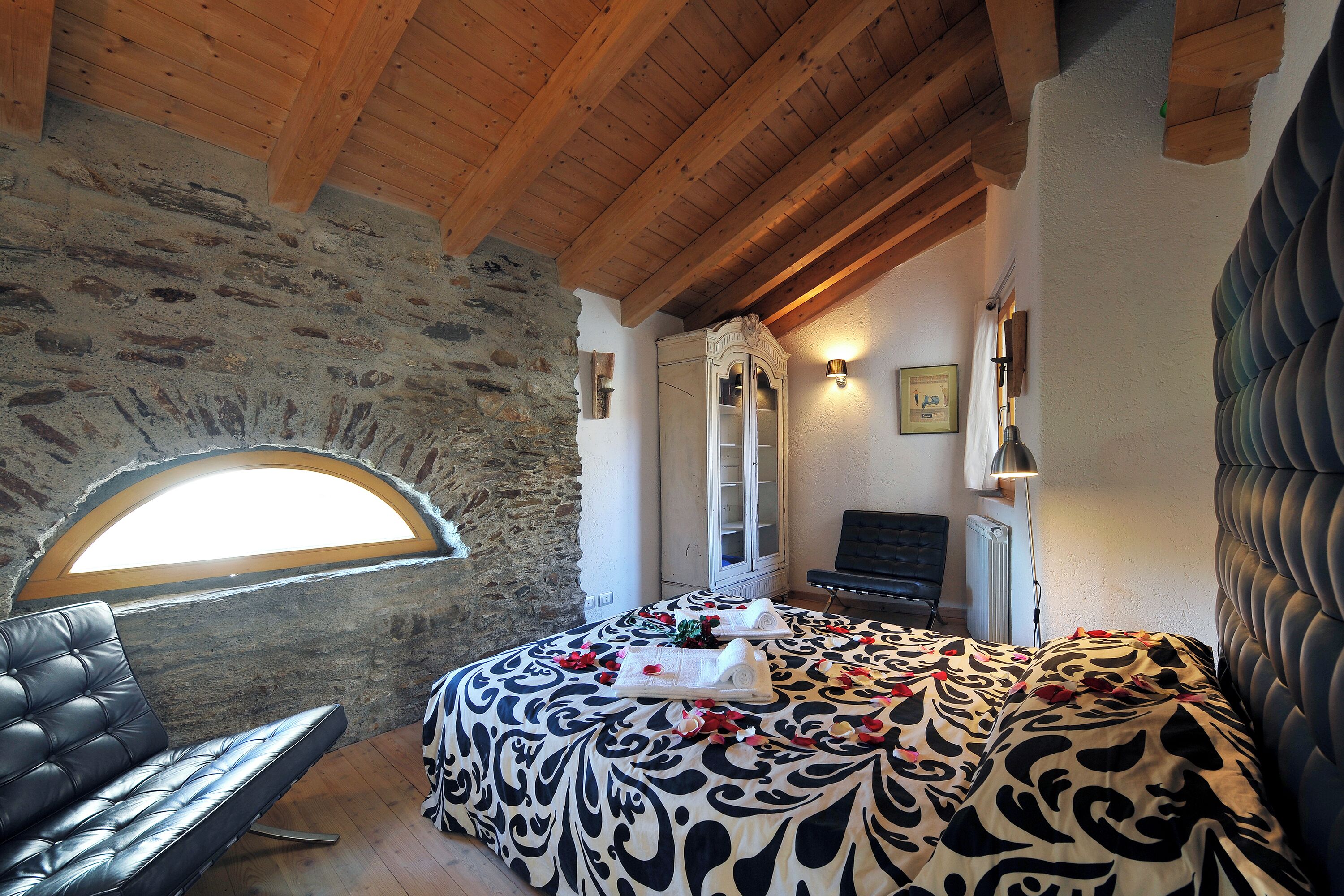 Departamento familiar, varias habitaciones, junto a la montaña (Belmonte Terrazzo) | 1 habitación, tabla de planchar con plancha, wifi gratis y ropa de cama 