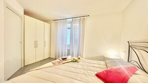 家庭公寓, 多间卧室, 双浴室 (Menaggio Fantastico) | 3 多间卧室、收费 WiFi、床单