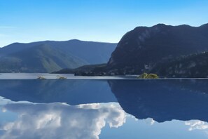 家庭公寓, 多間臥室, 2 間浴室, 山間 (Gaeta 'Splendid Lake') | 游泳池 | 季節性室外游泳池