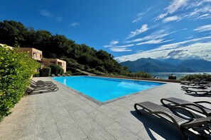 Piscina stagionale all'aperto
