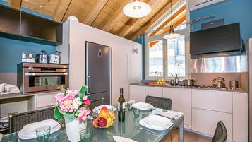 Appartement Familial, plusieurs chambres, cÎté montagne (Vista d'Oro Palma Apt. 21) | Cuisine privée
