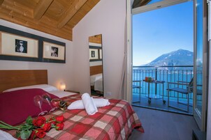 Family Apartment, Multiple Bedrooms, Mountainside (Vista d'Oro Palma Apt. 21) | View from room