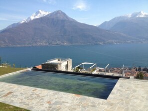 Outdoor pool - Vista Prima (Pianello del Lario)