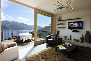 Televisión de pantalla plana, reproductor de DVD