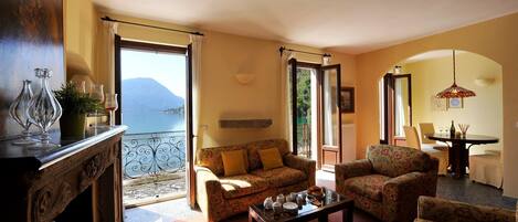 Apartment, 3 Bedrooms | Living area | 24-inch TV with digital channels, DVD player