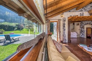 Interior - Villa Victoria (Argegno)