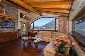 Living area - Villa Victoria (Argegno)