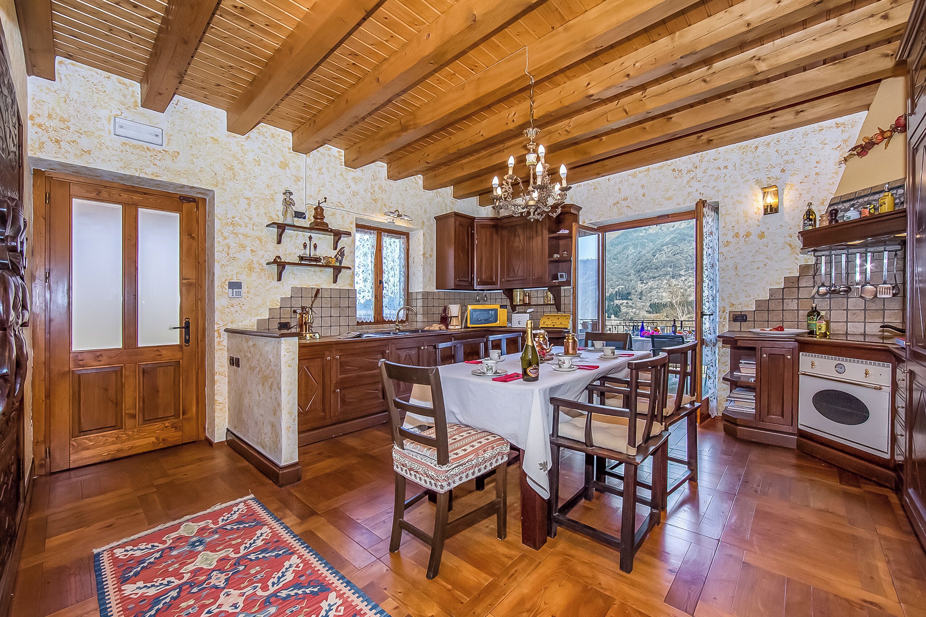 Family Villa, Multiple Bedrooms, Mountainside (Villa Victoria) | Private kitchen