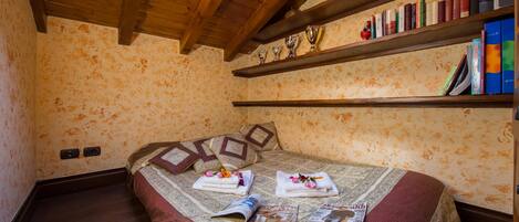 Villa familiale, plusieurs chambres, cÎté montagne (Villa Victoria) | 4 chambres, fer et planche à repasser, Wi-Fi (supplément)