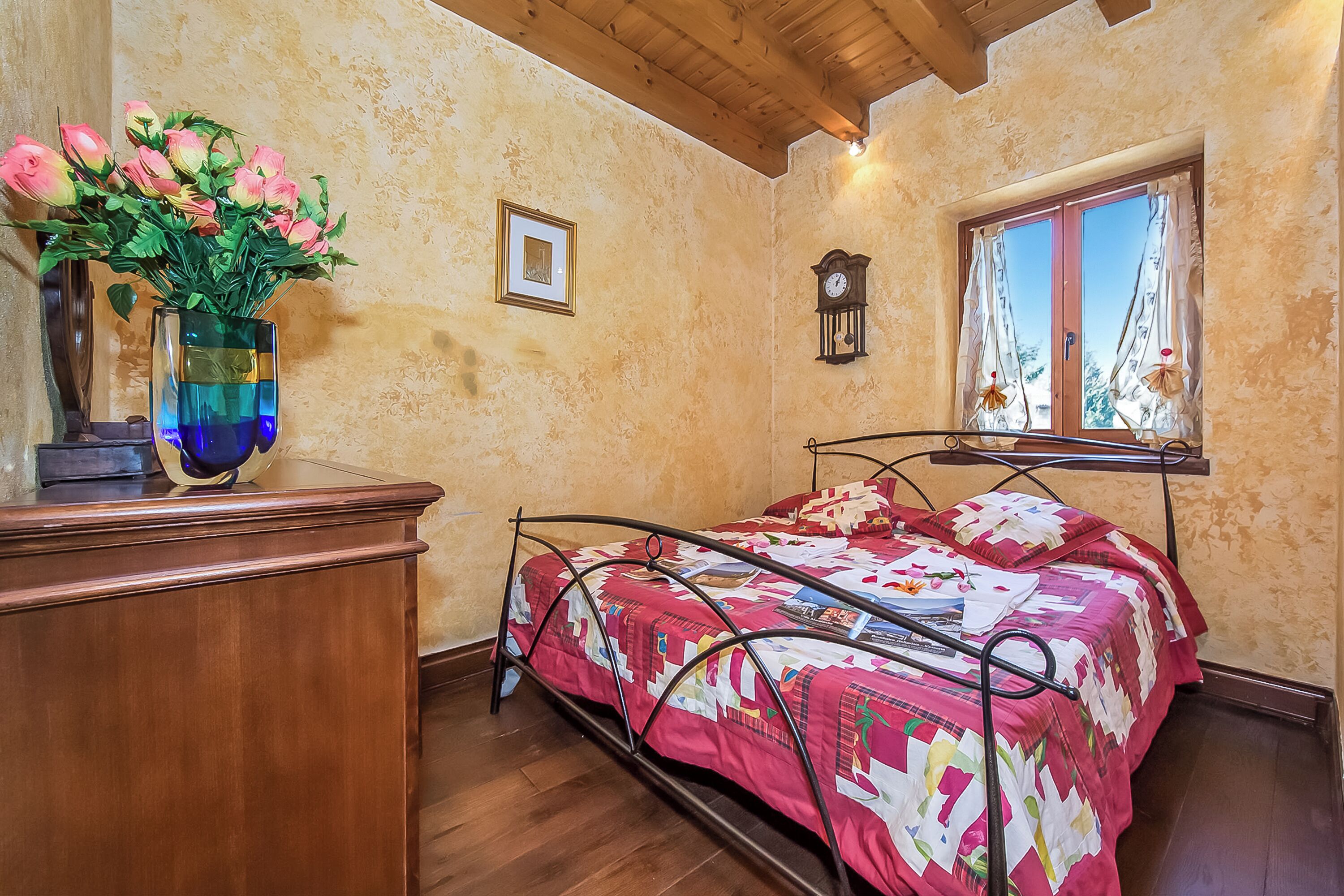 Familievilla - flere soveværelser - ved bjerg (Villa Victoria) | 4 soveværelser, strygejern/strygebræt, Wi-Fi (tillægsgebyr), sengetøj