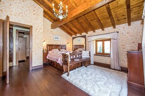 Biệt thự dành cho gia đình, nhiều phòng ngủ, cạnh núi (Villa Victoria) | 4 phòng ngủ, bàn  ủi/dụng cụ ủi quần áo 