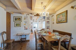 Family Apartment, Multiple Bedrooms (Antico Chalet) | Dining room