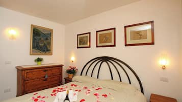 Apartamento família, vários quartos, 2 banheiros (Chalet San Valentino) | 2 quartos, Wi-Fi (sobretaxa), roupa de cama