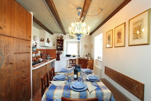 Appartement Familial, 2 chambres, 2 salles de bains (Chalet San Valentino) | Cuisine privée