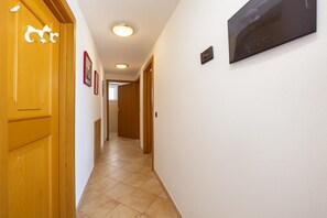 Family Apartment, Multiple Bedrooms (Italia 1 Ski in- Ski out 50m) | Interior