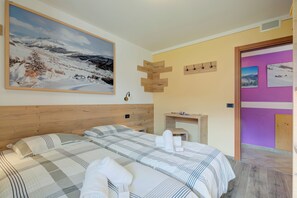 Family Apartment, Multiple Bedrooms (Italia 1 Ski in- Ski out 50m) | 2 bedrooms, WiFi, bed sheets - Italia 1 Ski in- Ski out 50m (Livigno)