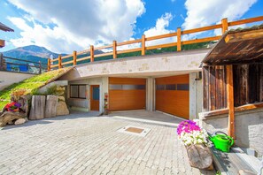 Family Apartment, Multiple Bedrooms (Italia 1 Ski in- Ski out 50m) | Exterior