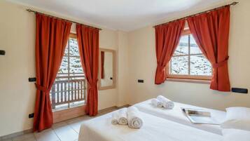 Apartamento família, vários quartos, ao lado da montanha (Sponda Ski in- Ski out 50m) | 2 quartos, Wi-Fi (sobretaxa), roupa de cama