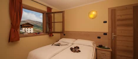 Family Apartment, Multiple Bedrooms, Mountainside (Sponda Ski in- Ski out 50m) | View from room