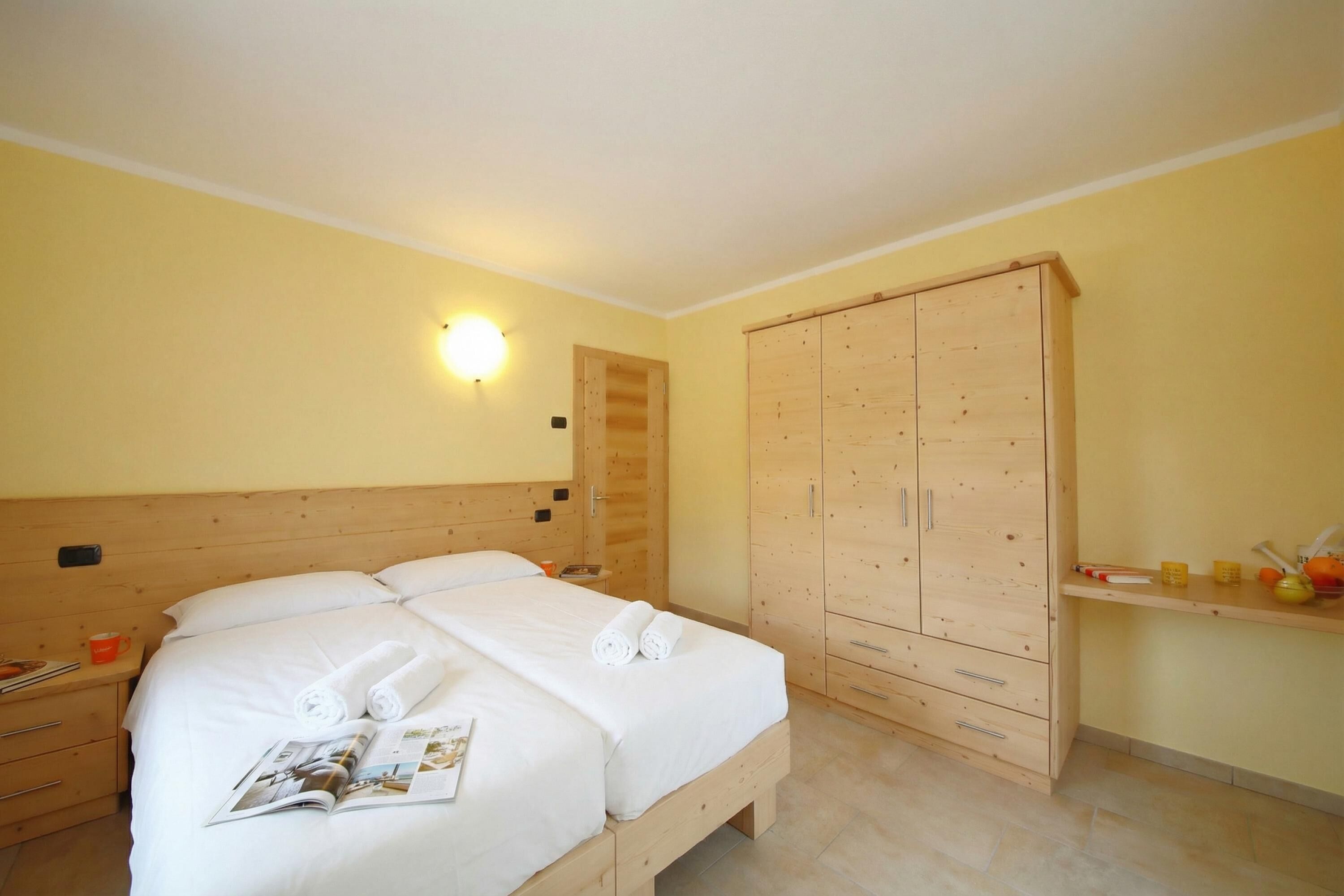 2 quartos, Wi-Fi de cortesia, roupa de cama