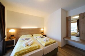 Familienapartment, 3 Schlafzimmer, 2 Bäder (Danubio) | 3 Schlafzimmer, WLAN, Bettwäsche