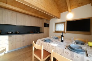 Departamento familiar, varias habitaciones, 2 baños (Reno) | Restaurantes