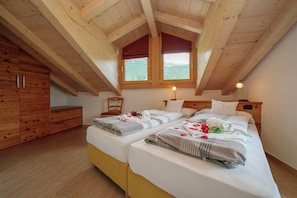 Family Apartment, Multiple Bedrooms (Loira)