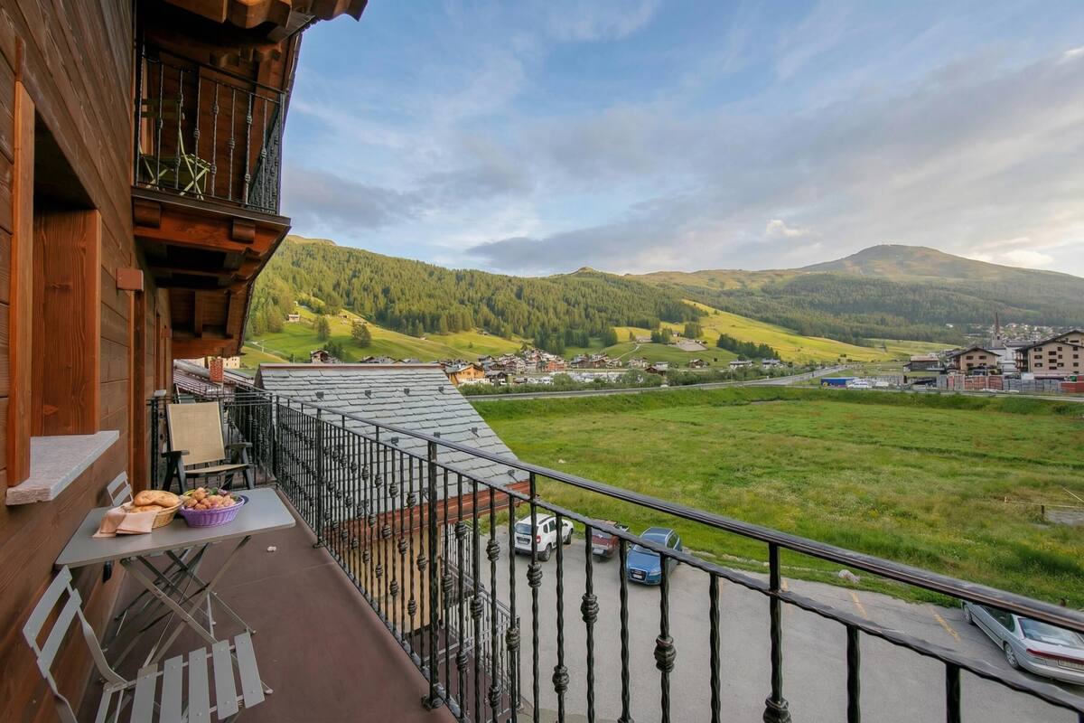 Family Apartment, Multiple Bedrooms (Senna) | Balcony