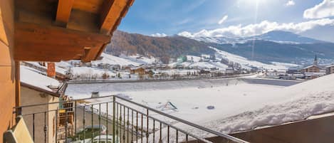 Family Apartment, Multiple Bedrooms (Volga) | Property grounds