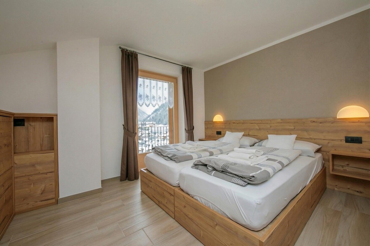 Family Apartment, 1 Bedroom, Balcony (Senna) | 2 bedrooms, WiFi, bed sheets