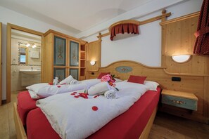 Family Apartment, Multiple Bedrooms, 2 Bathrooms (Tamigi) | 2 bedrooms, free WiFi, bed sheets - Tamigi (Livigno)