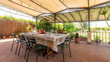Family Villa, Multiple Bedrooms (Villa Pallina With Pool) | Outdoor dining