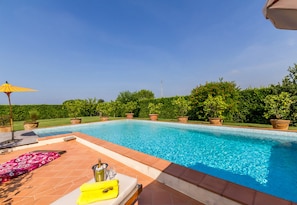 Außenpool (je nach Saison geöffnet)