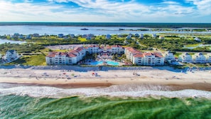 Villa Capriani resort view - Spacious OceanView Condo with a Balcony - VillaCapriani Resort - Up to 10 Guests (North Topsail Beach)