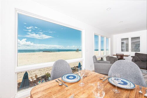 Oceanfront Upper Unit with Panoramic Views! Includes Patio - a Guest Favorite!