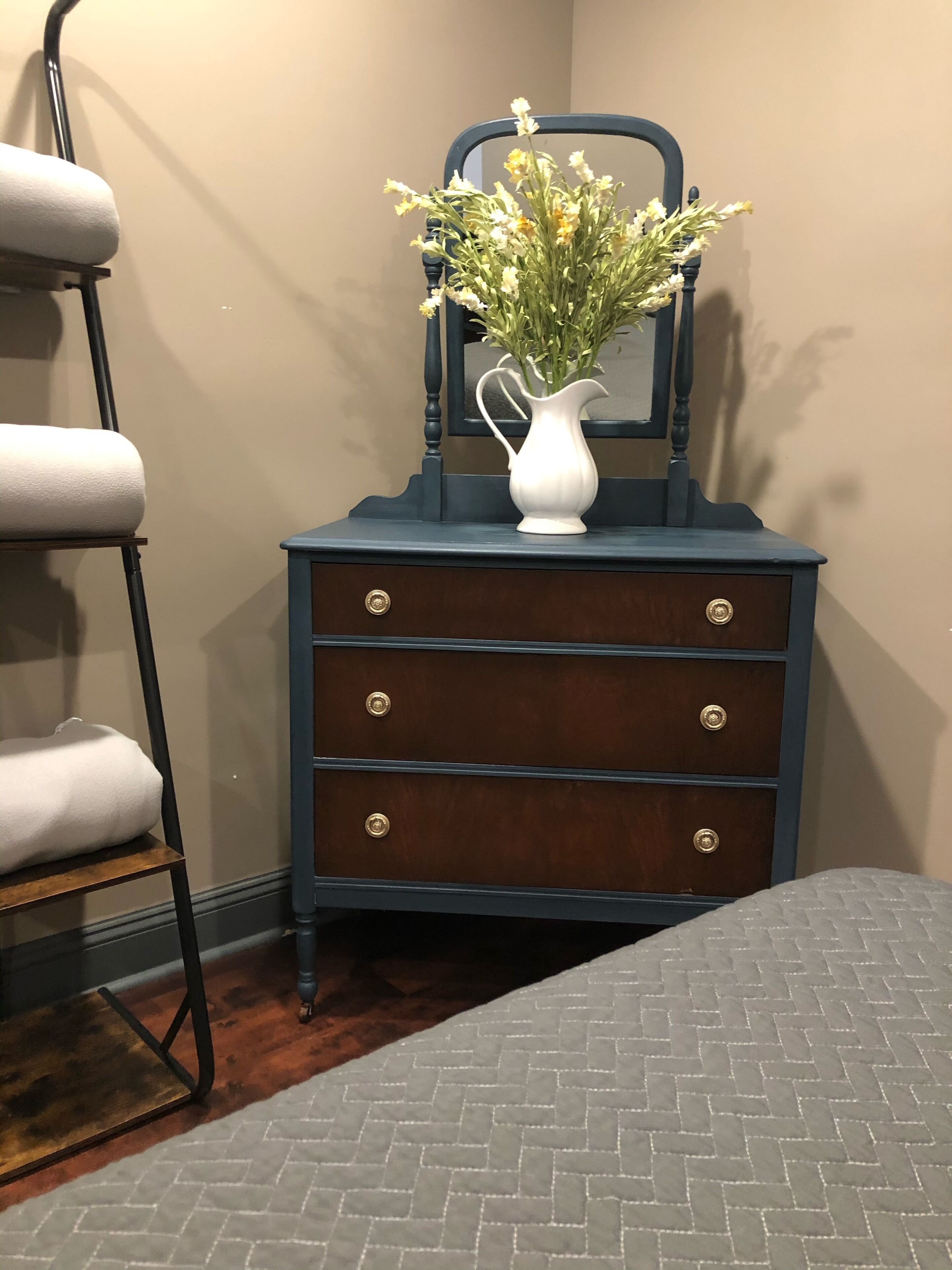 2 bedrooms, iron/ironing board, travel crib, free WiFi