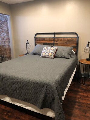 2 間睡房、熨斗/熨衫板、可攜式嬰兒床、免費 Wi-Fi